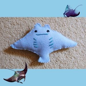 Mani The Manta Ray Cat Toy